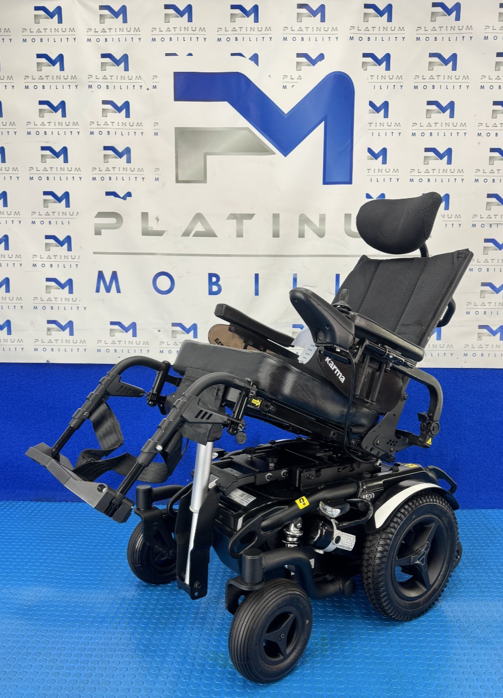 KARMA LEON 6MPH ELECTRIC POWERCHAIR | AIR TYRES | NEW BATTERIES 2756