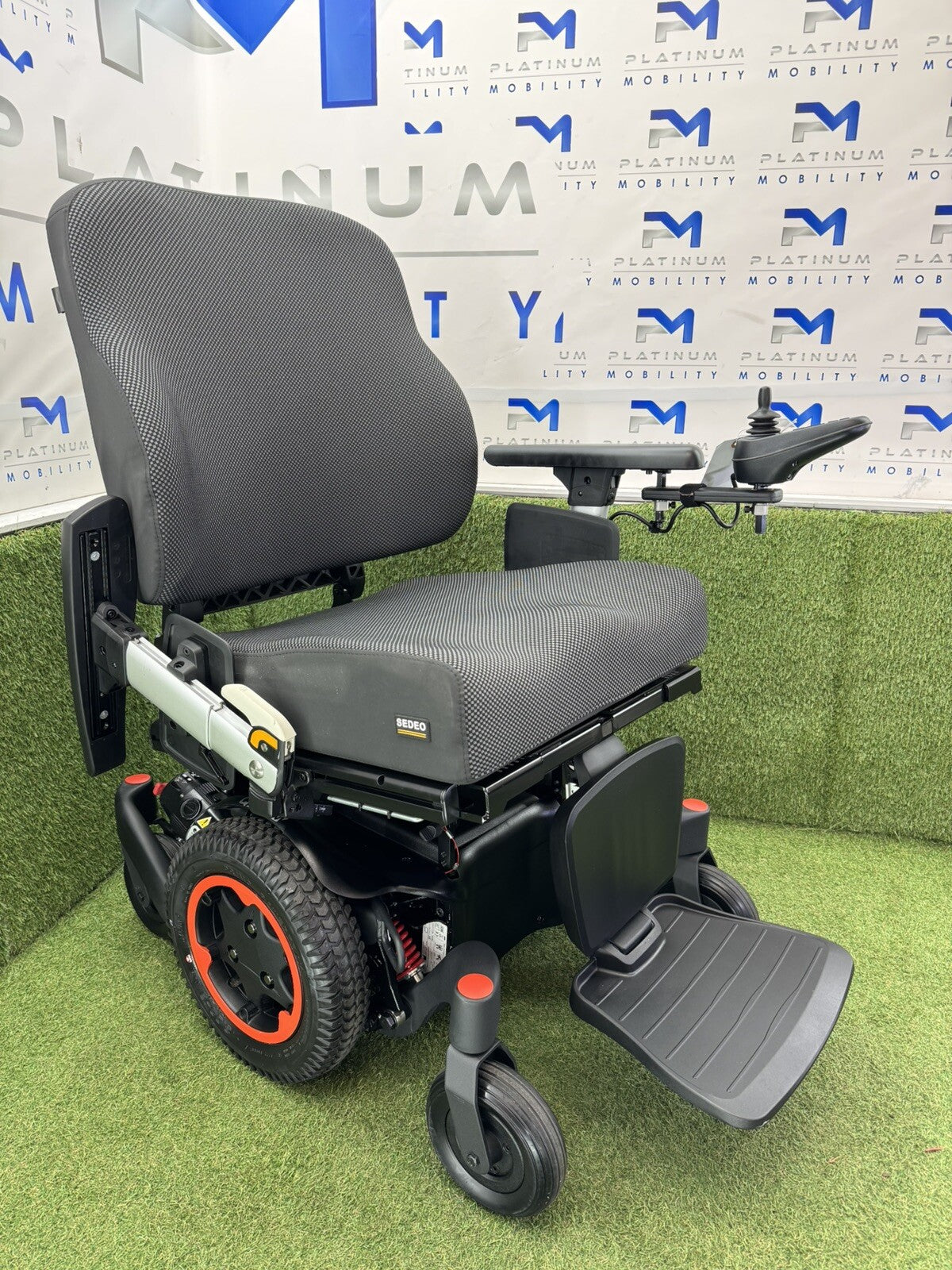 2022 SUNRISE QUICKIE Q500 M 4 MPH ELECTRIC MOBILITY POWERCHAIR WHEELCHAIR CHAIR