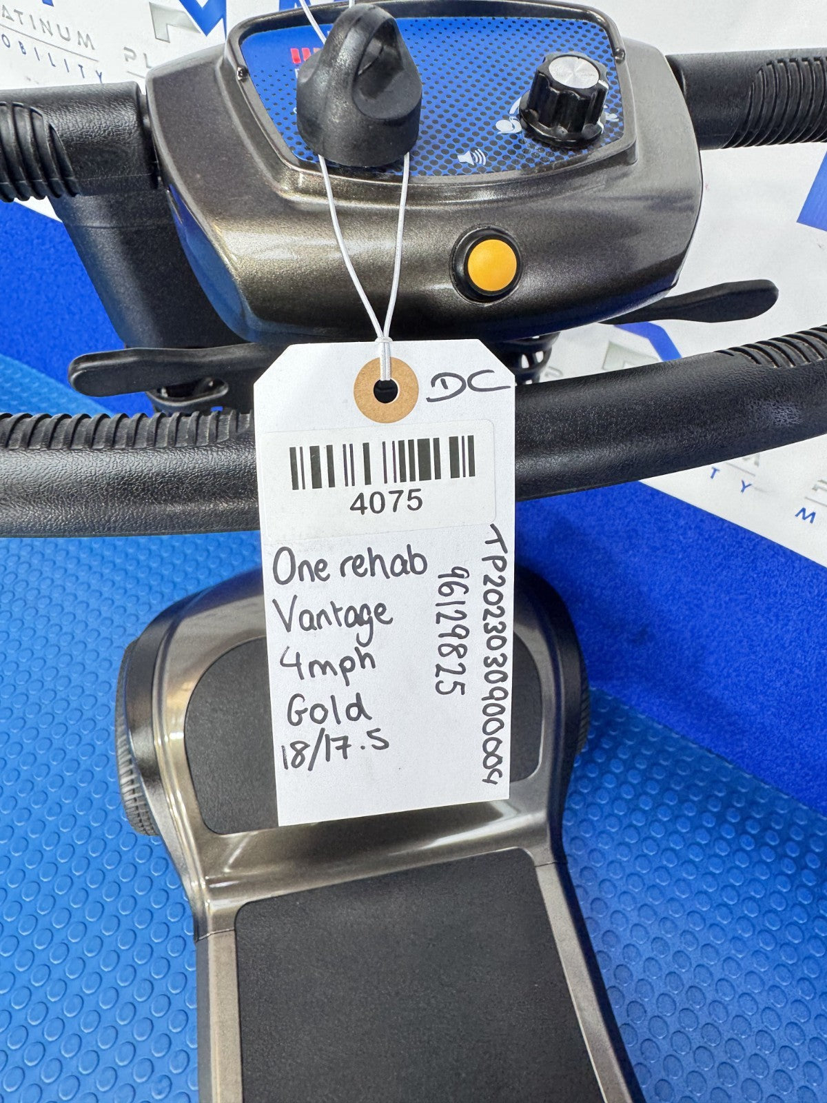 One Rehab Vantage Lightweight Mobility Scooter 4MPH Portable 4075