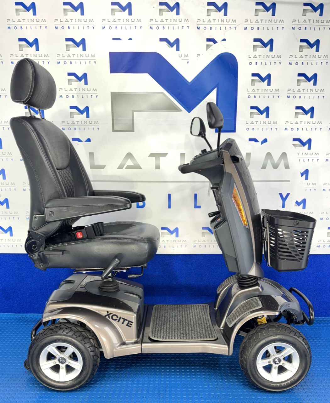 Motion Healthcare Xcite Electric Mobility Scooter New Batteries 8 mph 4115