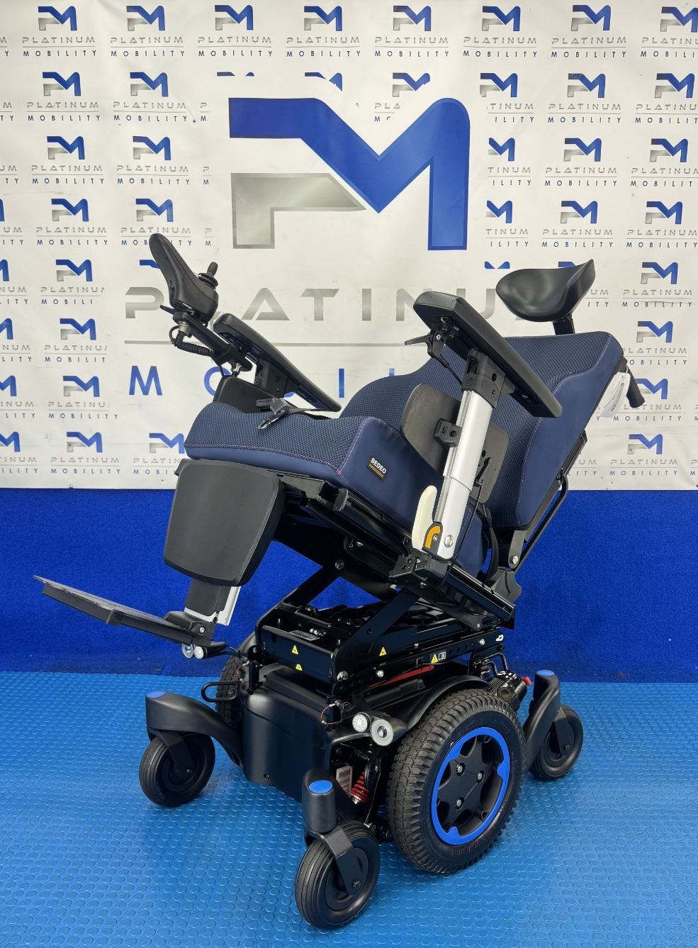 2026 Sunrise Q300M Powerchair 6MPH Electric Riser, Tilt, Recline Wheelchair 2379