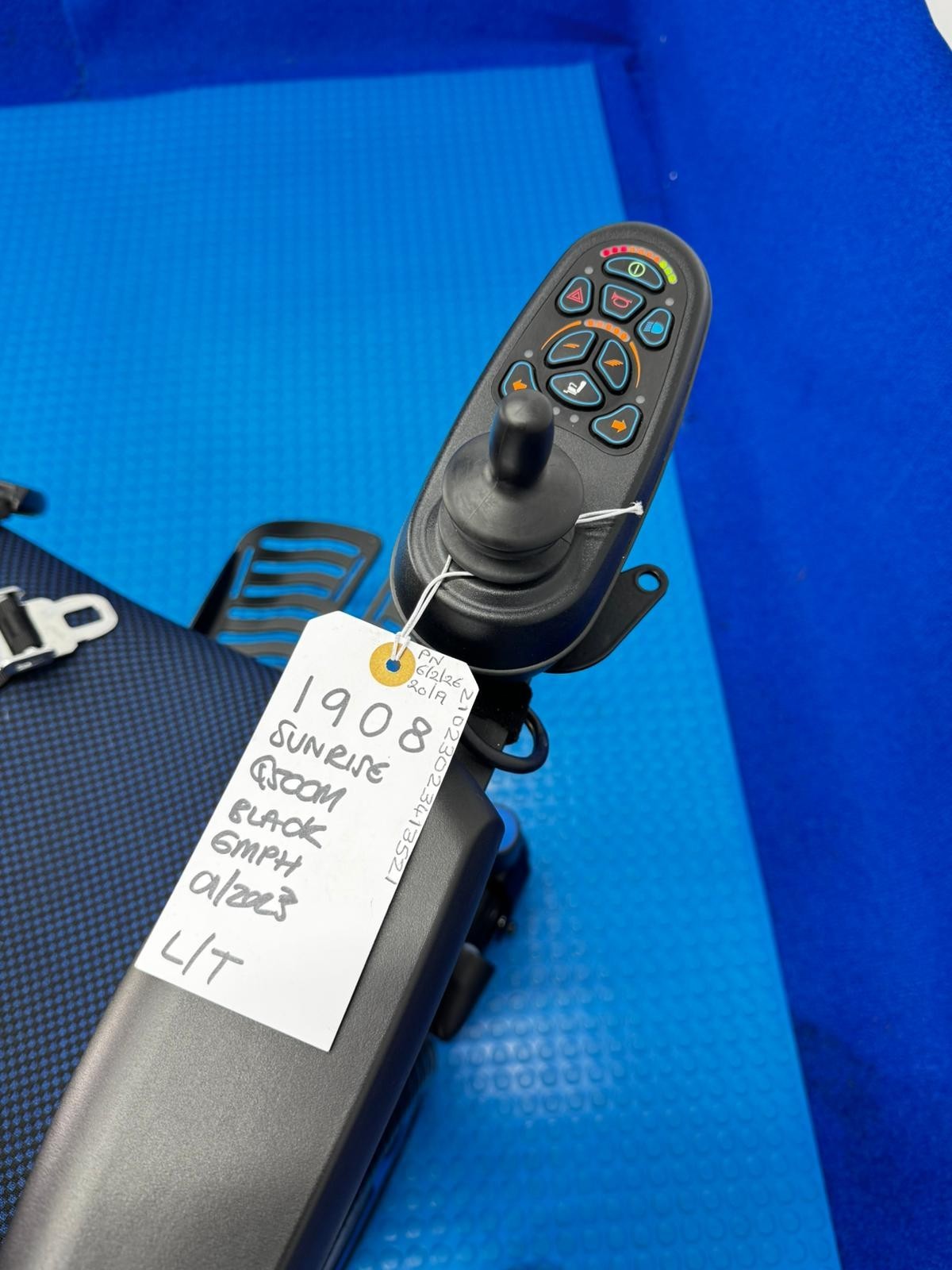 Sunrise Quickie Q500M Powerchair – 6mph Riser Electric Wheelchair 1908