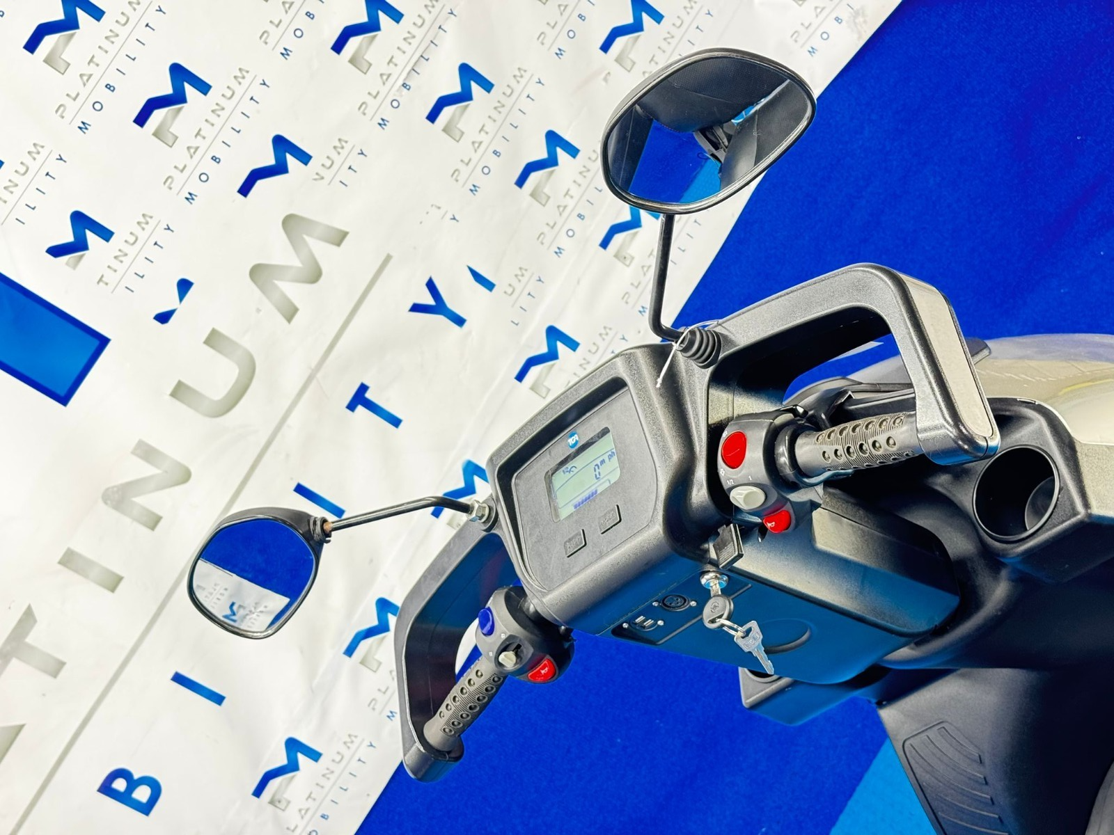 2022 TGA Breeze S4 8MPH All Terrain Mobility Scooter Immaculate Condition 1924