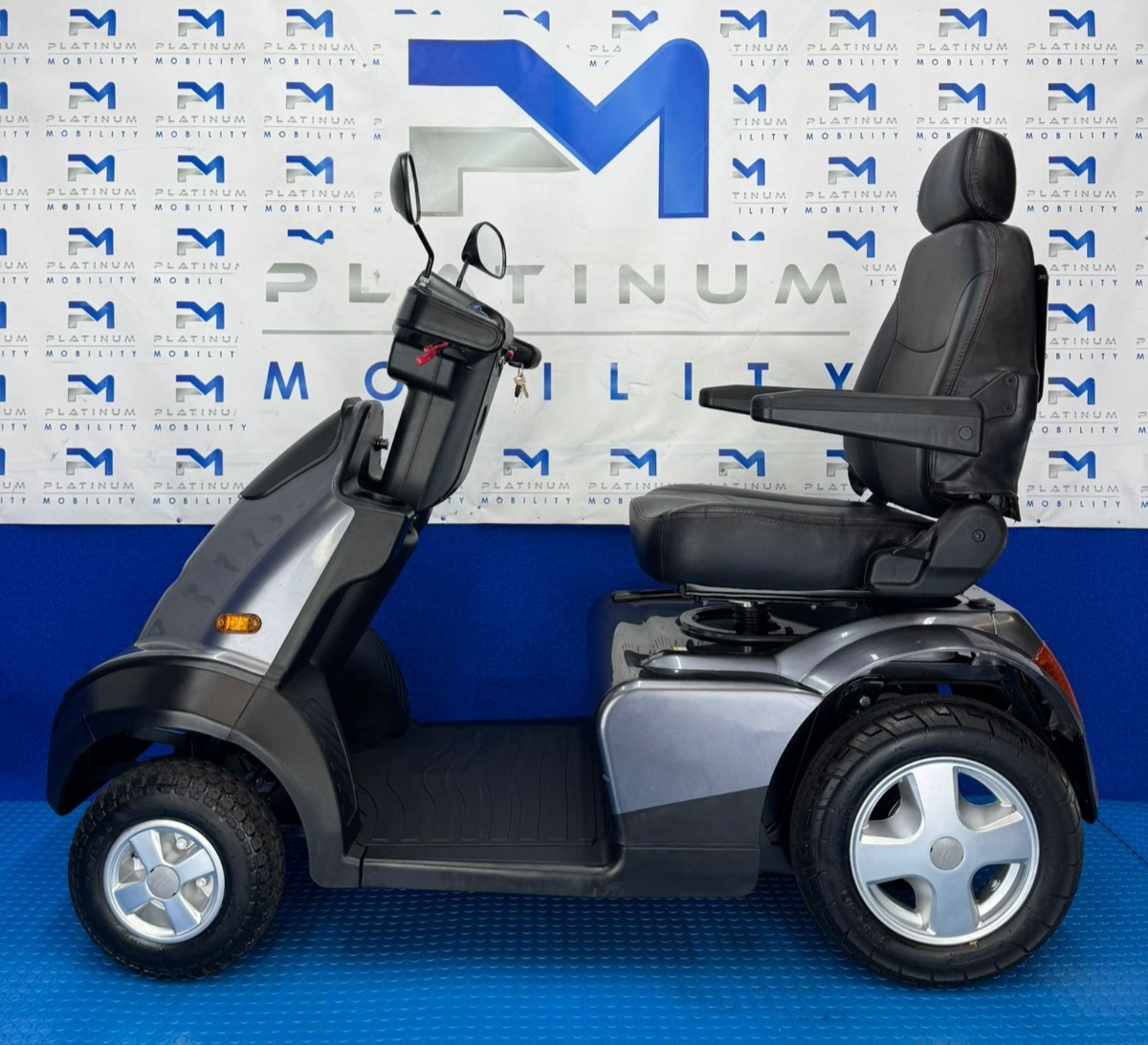 2021 TGA Breeze S3 8MPH Large All Terrain Mobility Scooter Road Legal #2112