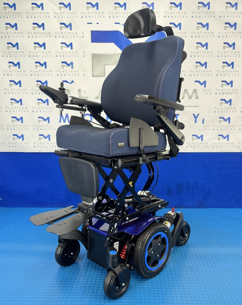 Sunrise Quickie Q300 Mini – 4mph Rise and Tilt Electric Wheelchair 2340