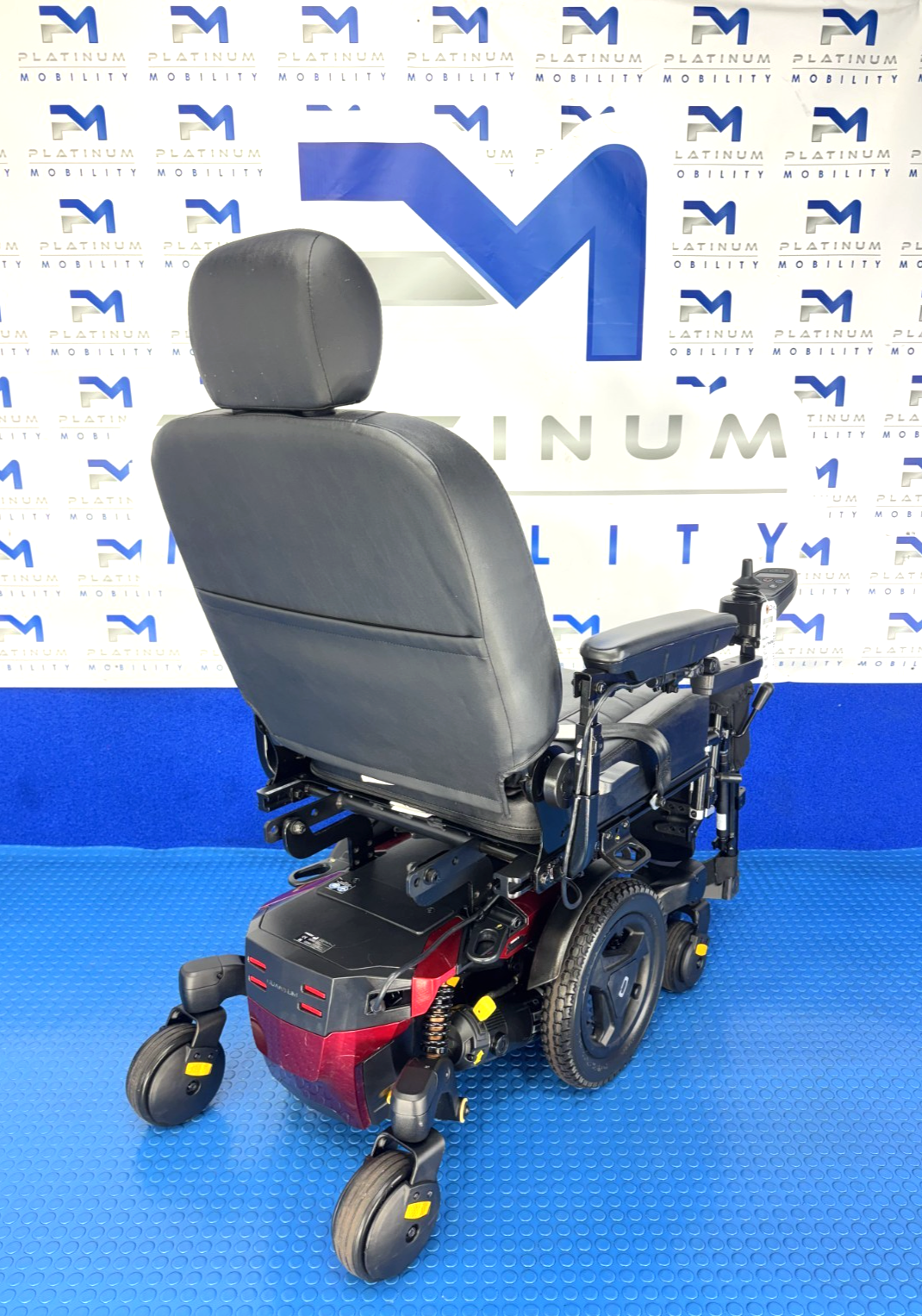 Quantum Edge 3 Stretto Powerchair – 4mph Hydraulic Legs Electric Wheelchair 4011