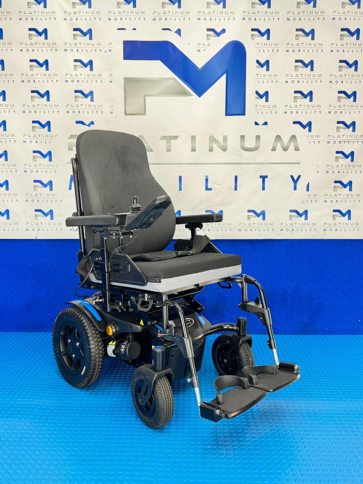 SUNRISE Q200 R RWD 4MPH ELECTRIC WHEELCHAIR MOBILITY SCOOTER POWERCHAIR 1810