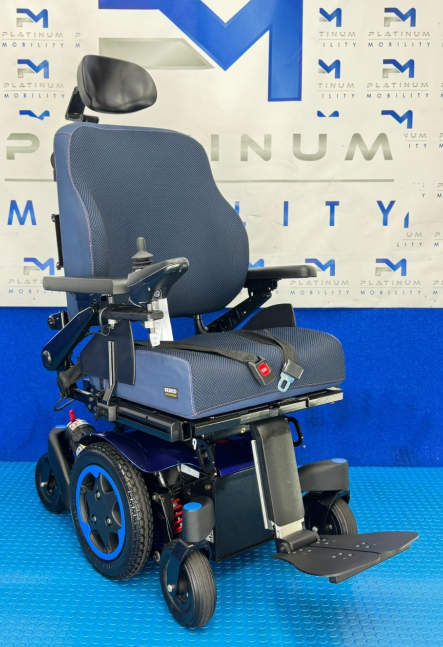 SUNRISE QUICKIE Q300 MINI RISER TILT COMPACT POWERCHAIR REF 2261
