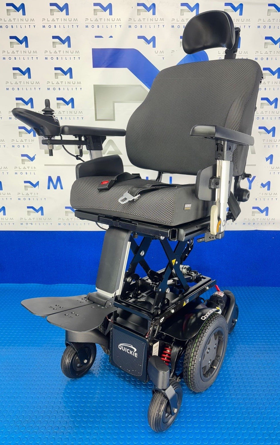 Sunrise Quickie Q300M Powerchair 4 mph Riser, Tilt Electric Wheelchair 2485