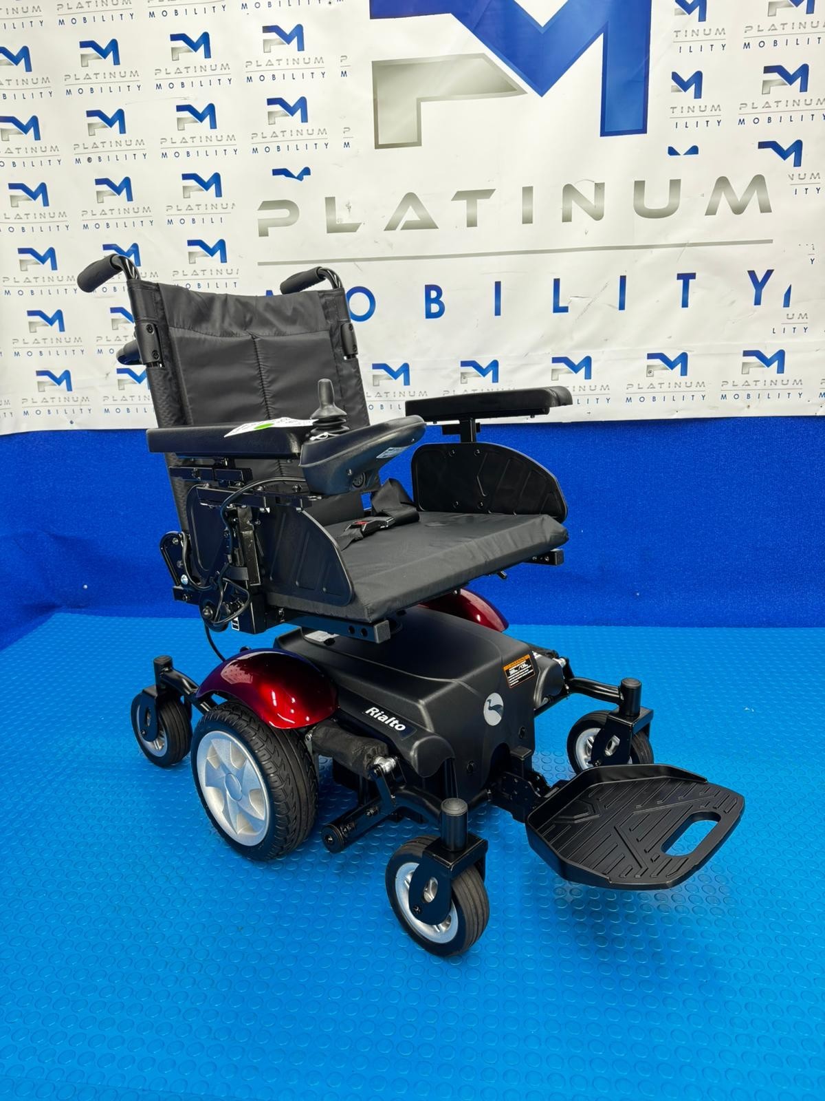 Rascal Rialto Small Electric Wheelchair 4MPH Powerchair Tight Turning 1626