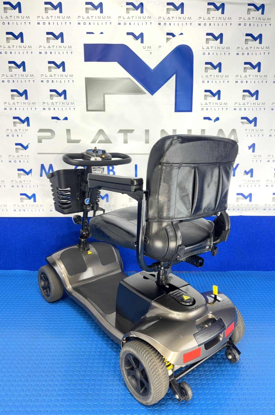 One Rehab Vantage Lightweight Mobility Scooter 4MPH Portable 4162