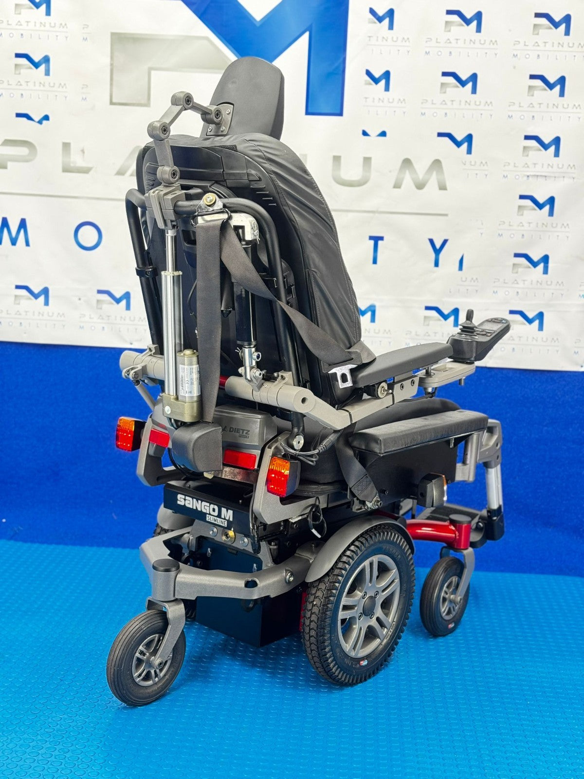 Dietz Sango Advanced M Slimline – 6mph Electric Wheelchair Powerchair 1787