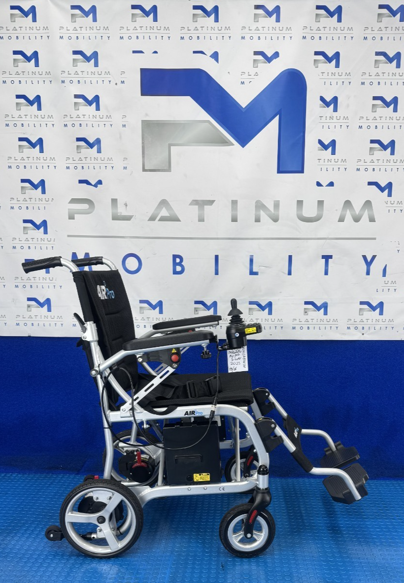 MONARCH AIR PRO LIGHTWEIGHT FOLDING POWERCHAIR 12.5KG TRAVEL 2487