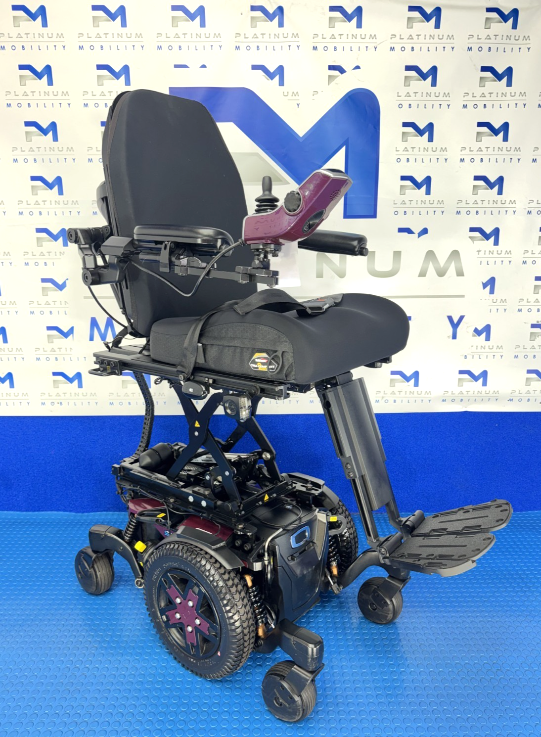 PRIDE QUANTUM EDGE 3 STRETTO 6 MPH ELECTRIC RISE, TILT POWERCHAIR 2774