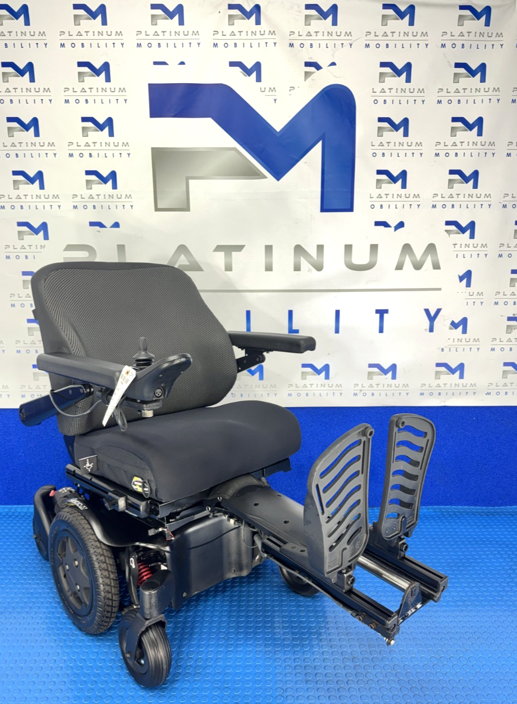 Sunrise Quickie Q500M Powerchair 4mph Electric Riser, Tilt Legs Wheelchair 4084