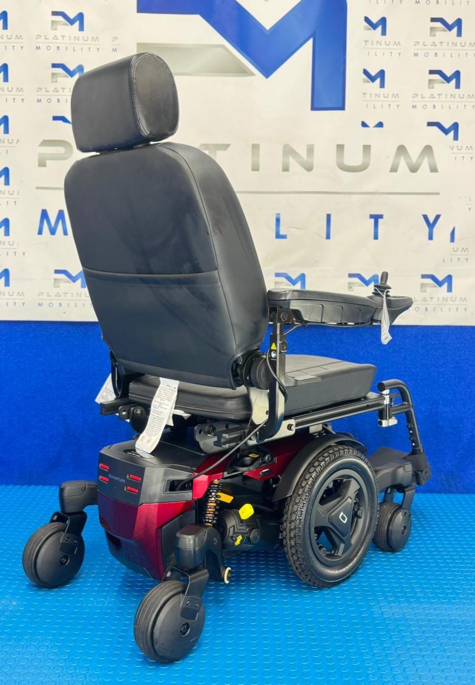 STUNNING CONDITION - PRIDE STRETTO EDGE 3 NARROW POWERCHAIR 6MPH COMPACT 2277