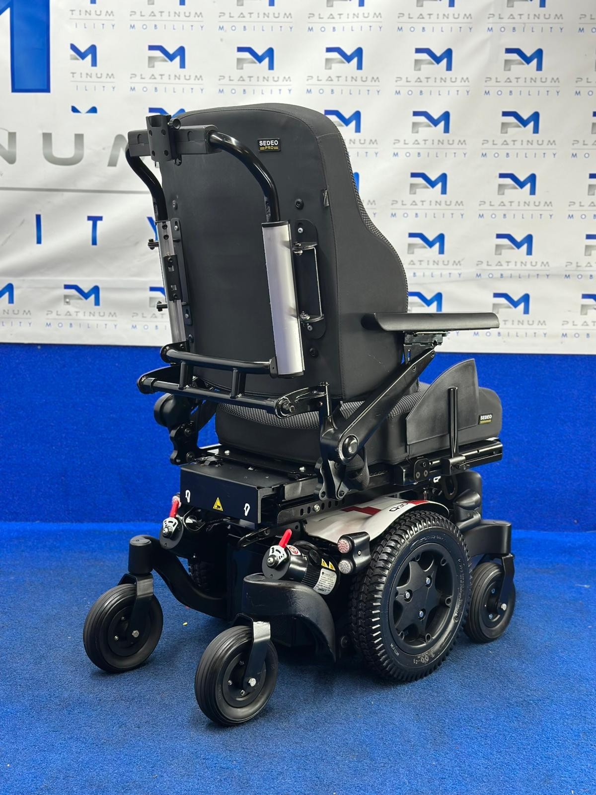 Quickie Q300 Mini Powerchair – 6mph Riser Electric Wheelchair by Sunrise (1485)