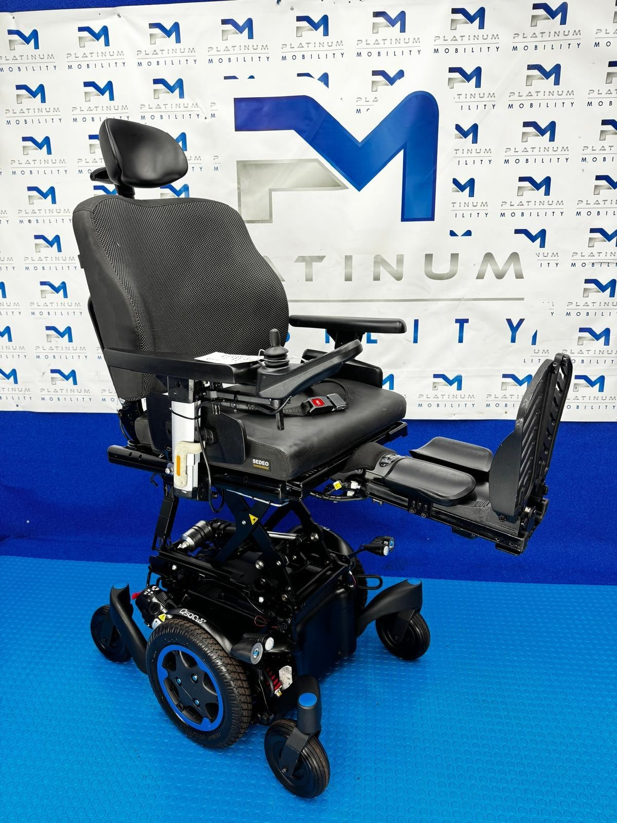 Sunrise Quickie Q500 M Powerchair – 6mph Riser Recline Electric Wheelchair 1875