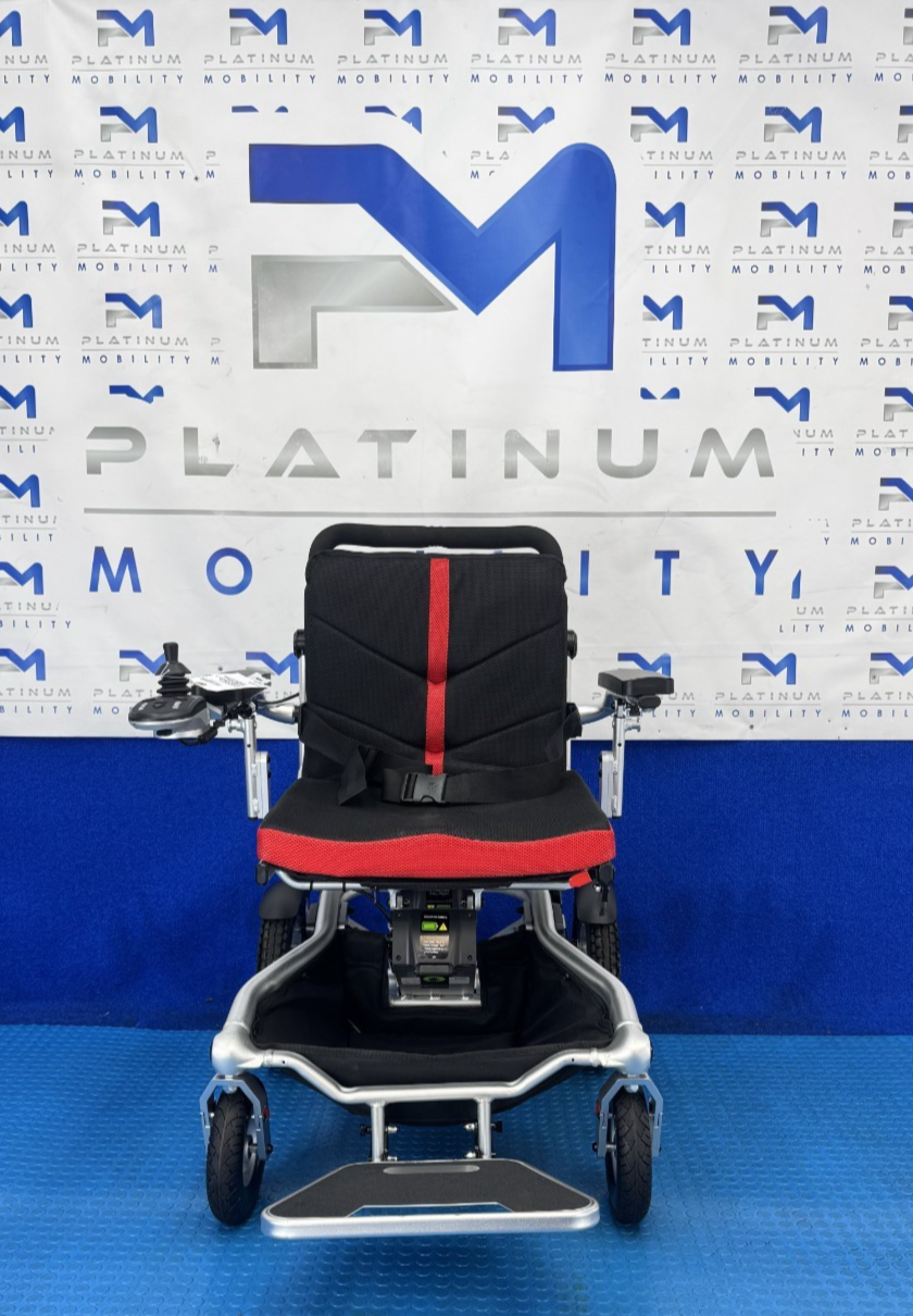 Motion Healthcare Trekker Aerolite ELECTRIC WHEELCHAIR POWERCHAIR 4MPH 2779