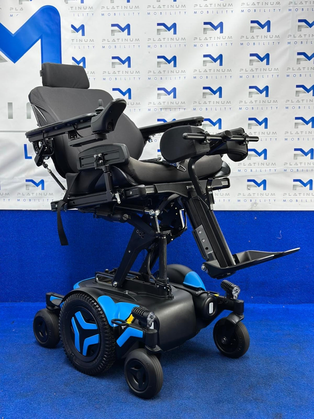Permobil M3 Corpus 4 mph Electric Wheelchair Powerchair Mobility Standing 736