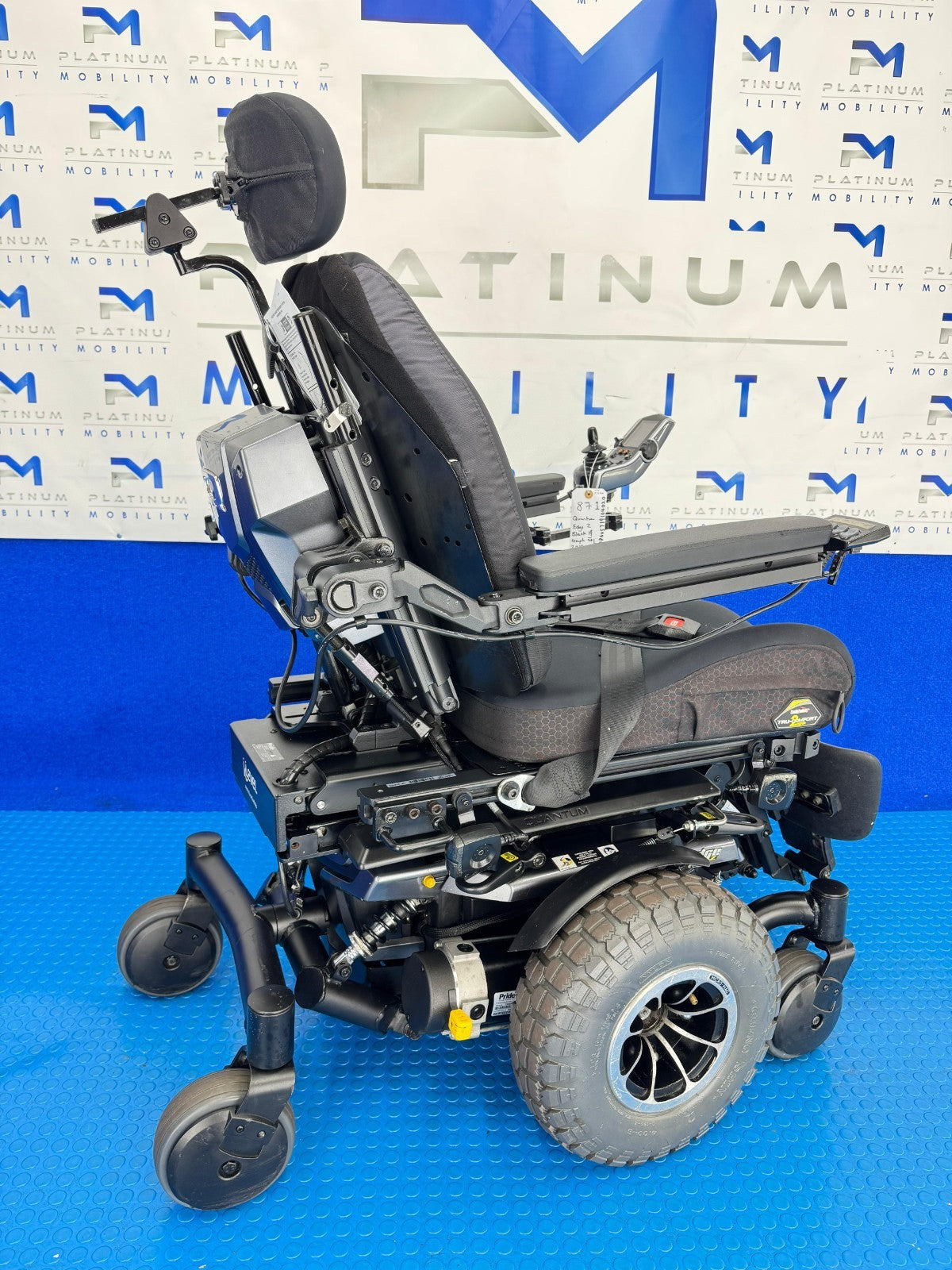 PRIDE QUANTUM Q6 EDGE Z 2.0 i-LEVEL 6 MPH ELECTRIC MOBILITY POWERCHAIR 871