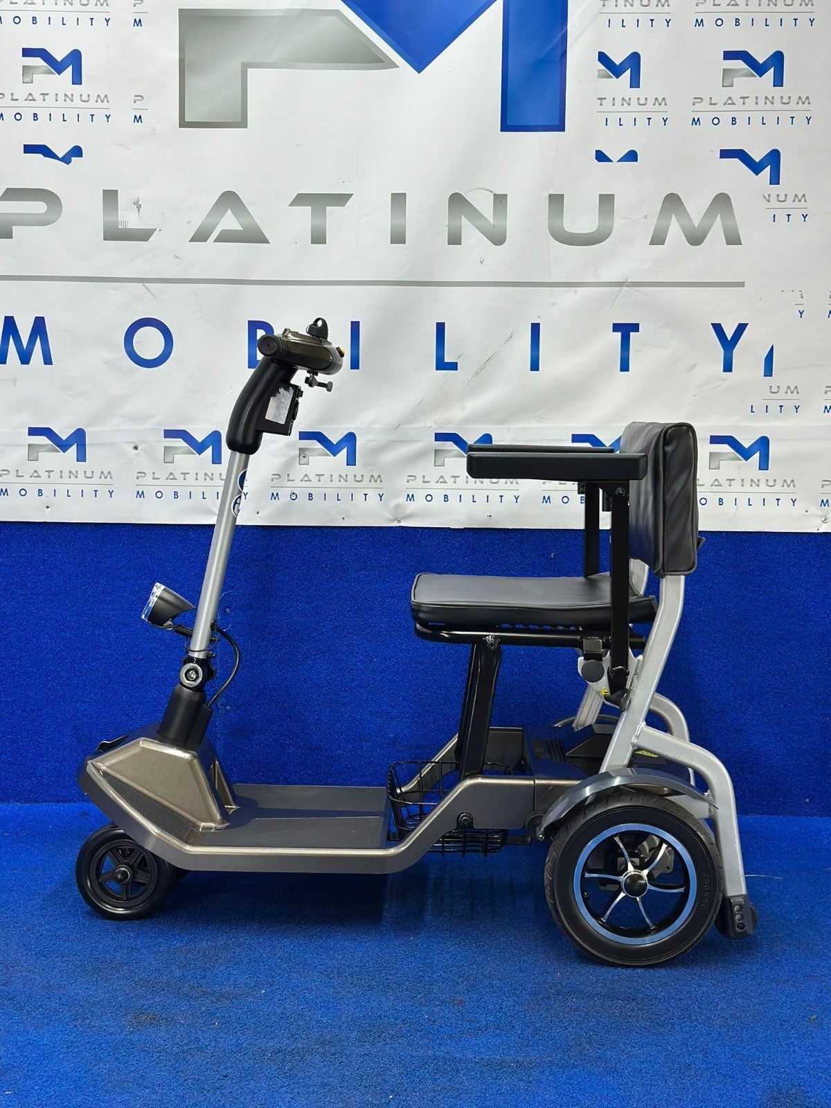 ONE REHAB QFOLD Mobility Scooter Light weight Folding scooter 17kg 4mph