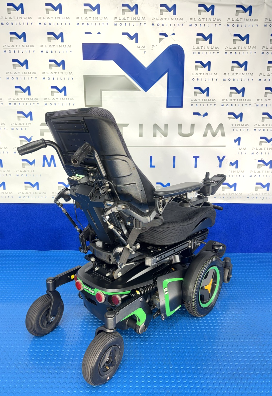 Permobil F5 Assisted Standing, Rise, Tilt, Electric Legs, Recline, 6mph 4001
