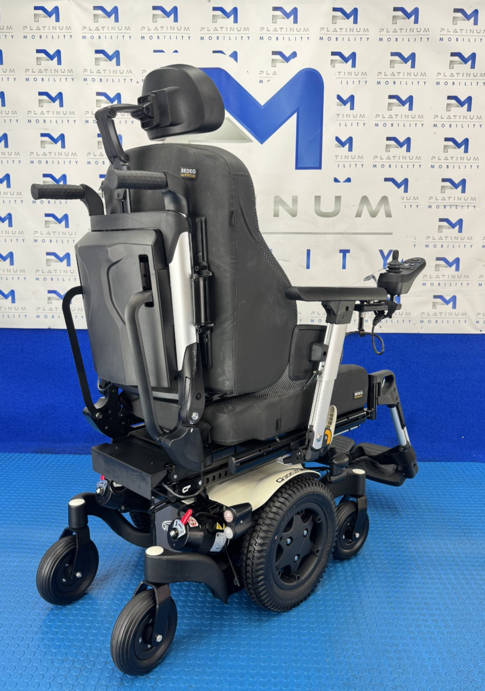 2025 Sunrise Quickie Q300M Powerchair 6 mph Riser, Tilt Electric Wheelchair 2789