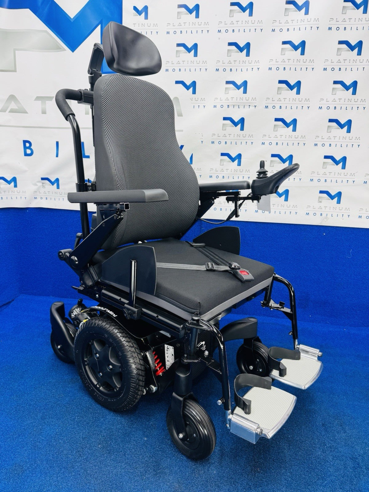 Quickie Q300 Mini Powerchair  4mph Recline Electric Wheelchair by Sunrise (1446)