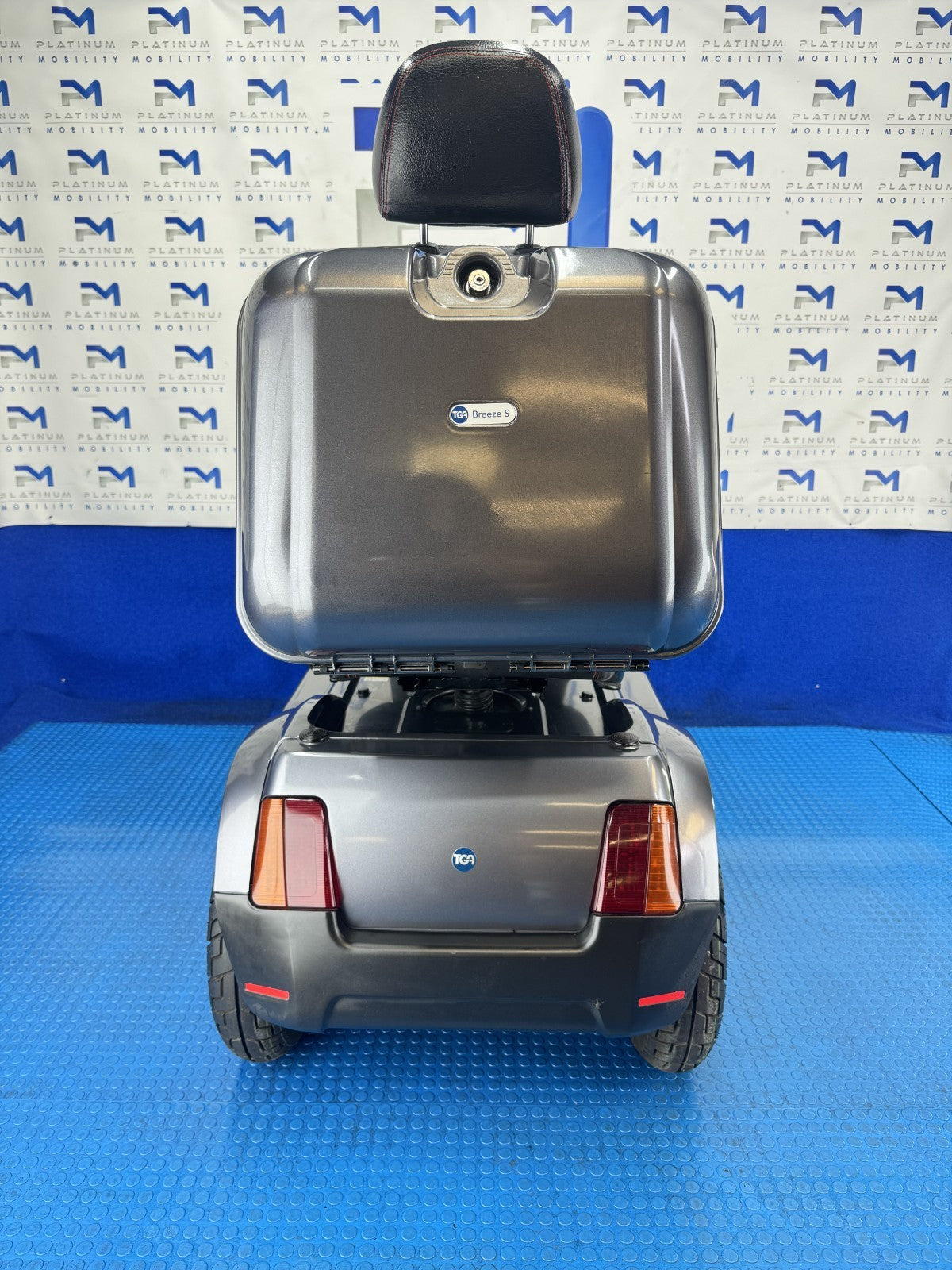 TGA Breeze S4 8MPH All Terrain Mobility Scooter New Batteries No VAT 2930