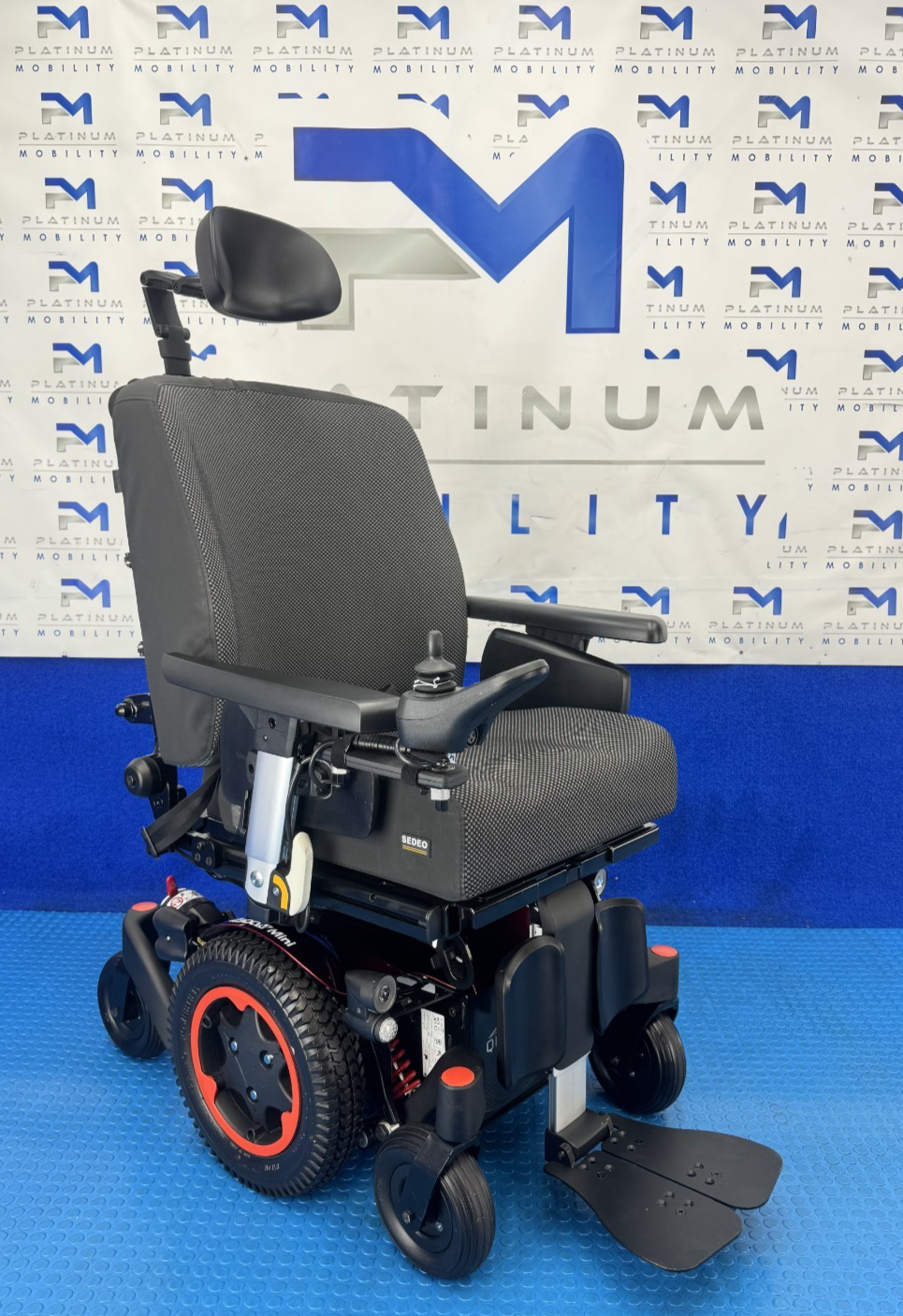 Sunrise Quickie Q300M Mini Powerchair 6 mph Riser, Tilt Electric Wheelchair 2786