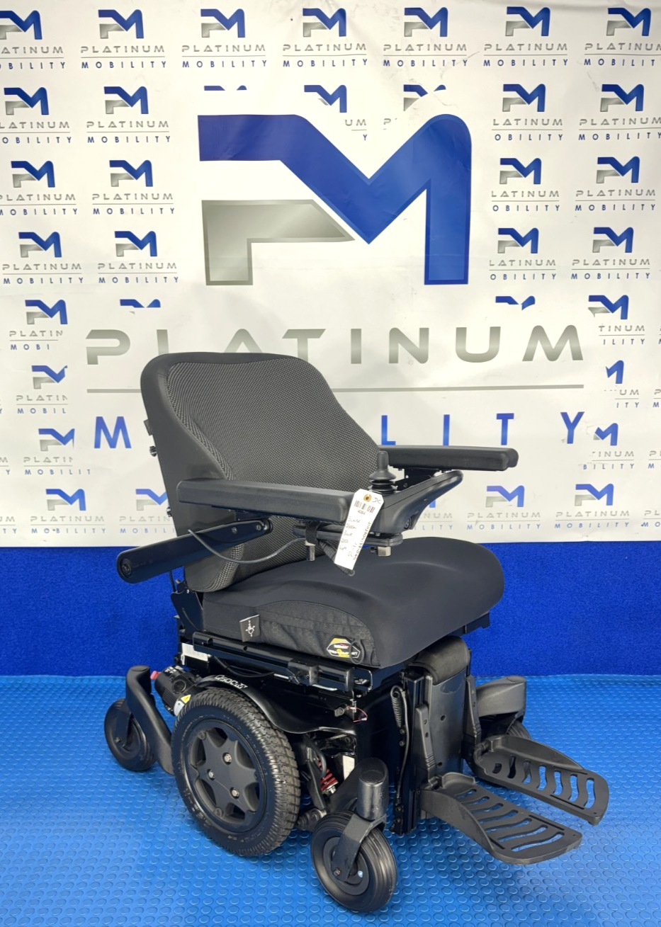 Sunrise Quickie Q500M Powerchair 4mph Electric Riser, Tilt Legs Wheelchair 4084