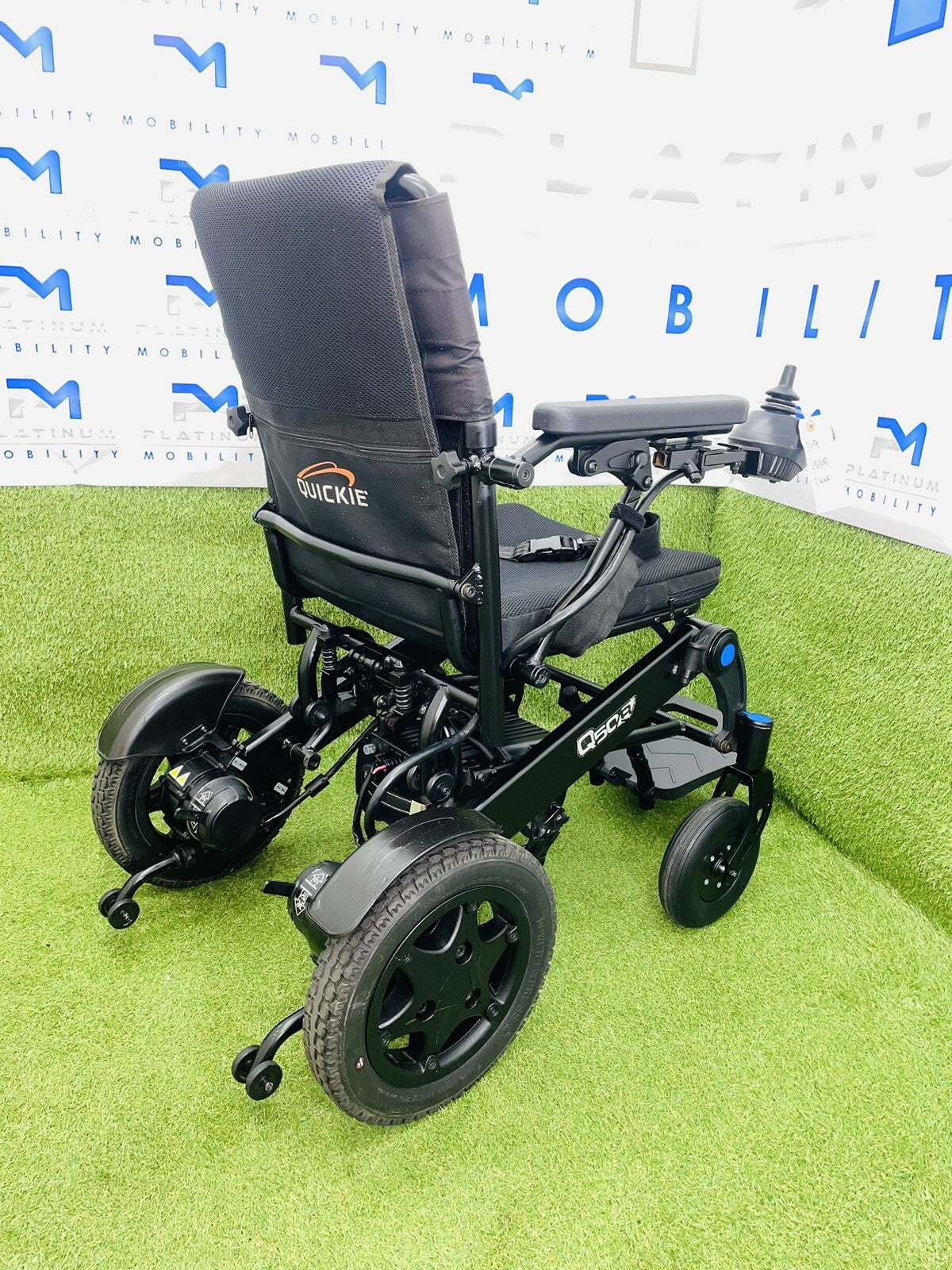 Powerchair Quickie Q100R Compact Indoor Outdoor Sunrise Medical Comfy Mid Wheel