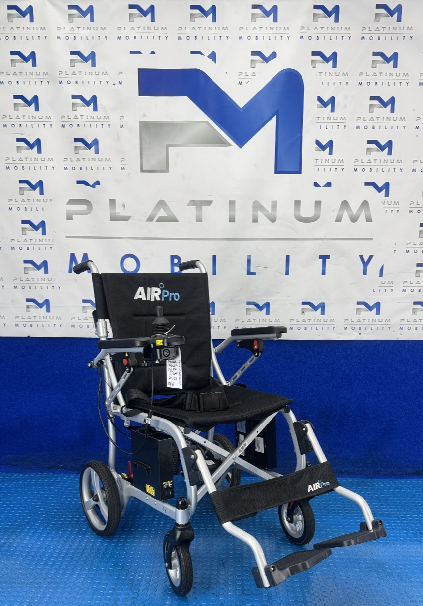 MONARCH AIR PRO LIGHTWEIGHT FOLDING POWERCHAIR 12.5KG TRAVEL 2487