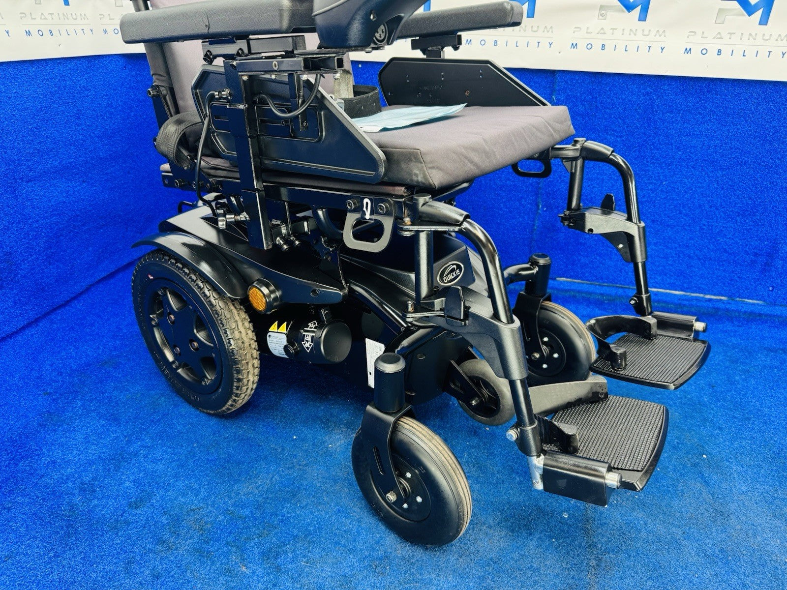 SUNRISE Quickie Q100R 4 MPH Mobility SMALL Electric Wheelchair Powerchair 1085