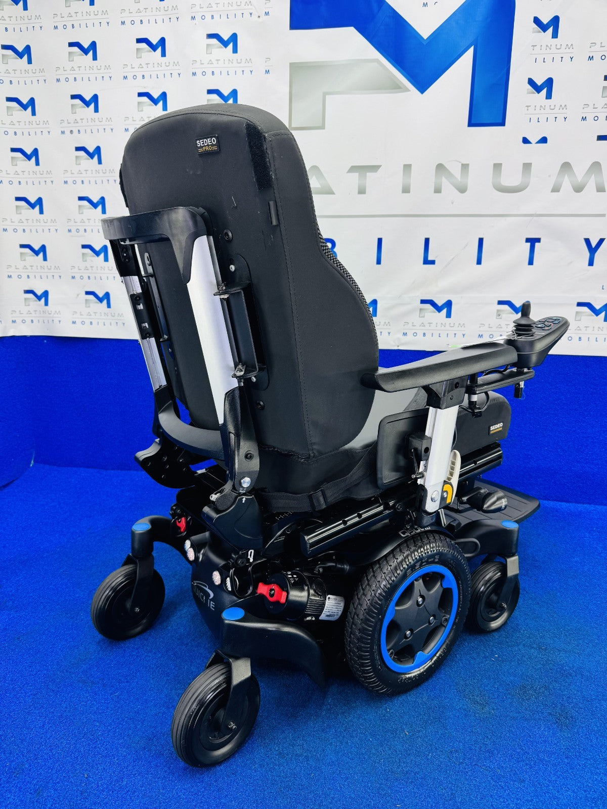 SUNRISE QUICKIE Q500M 6 MPH ELECTRIC MOBILITY POWERCHAIR WHEELCHAIR CHAIR 1274