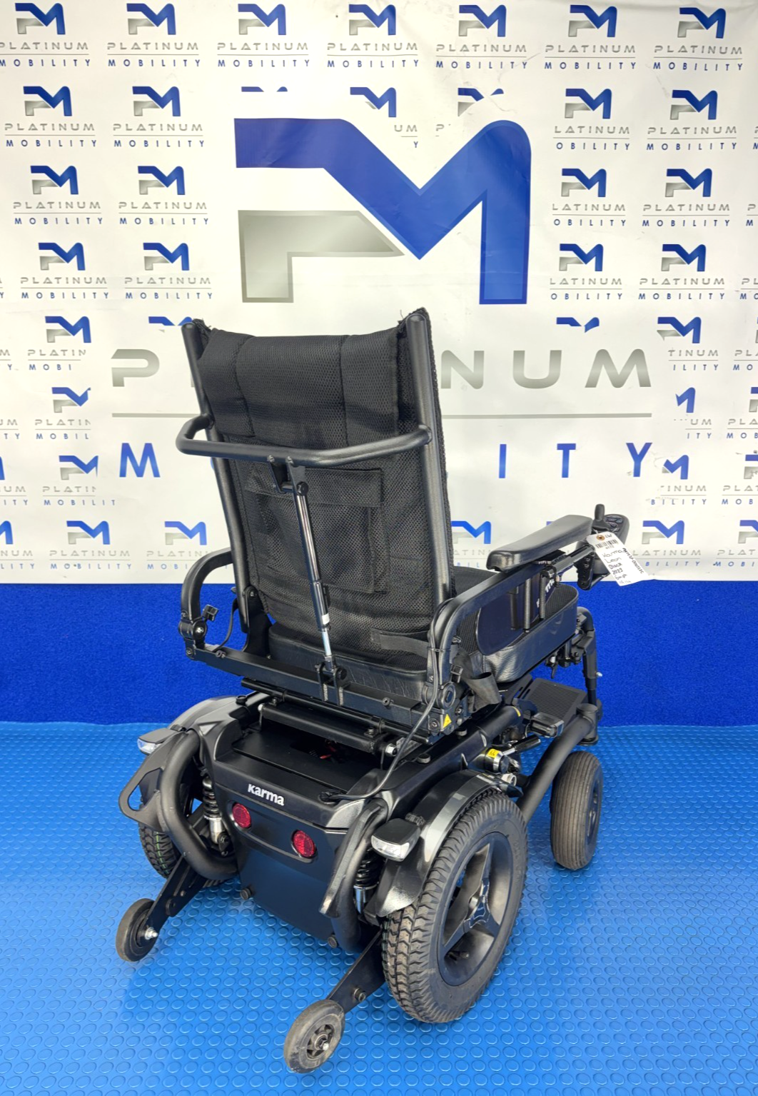 KARMA LEON 6MPH ELECTRIC POWERCHAIR | AIR TYRES | NEW BATTERIES 4172