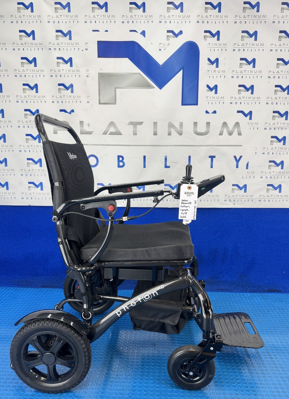 Motion Healthcare Photon HD Carbon Powerchair Lightweight Folding 4mph 2557