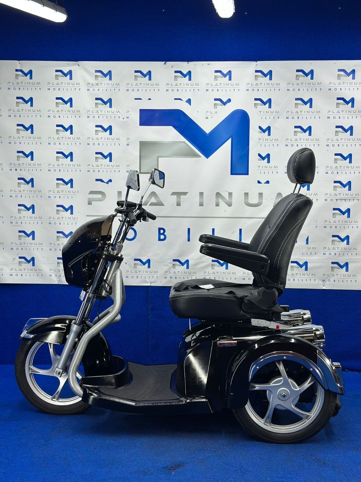 Tri Glider Drive Easy Rider 8MPH Road Legal All Terrain Mobility Scooter Trike