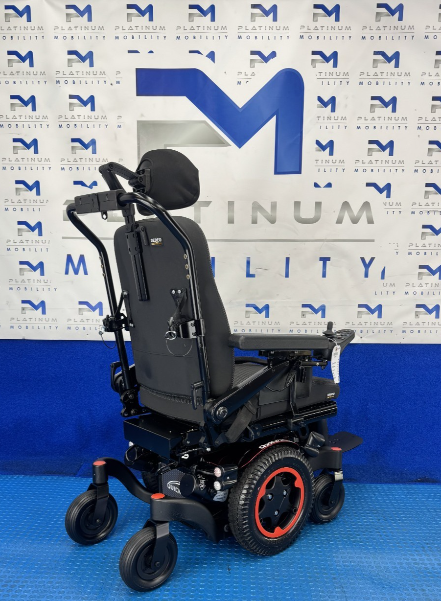 2025 Sunrise Quickie Q300M Powerchair 4 mph Riser & Tilt Wheelchair 2553