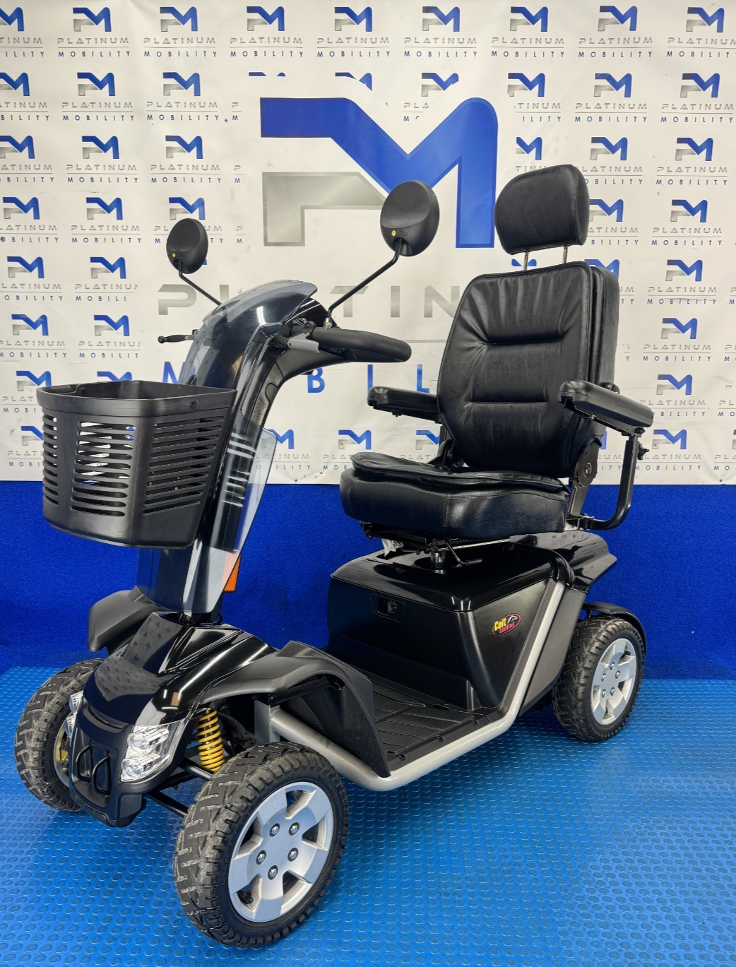 Pride Colt Executive Mobility Scooter New Batteries Pneumatic Tyres 8 Mph 2526