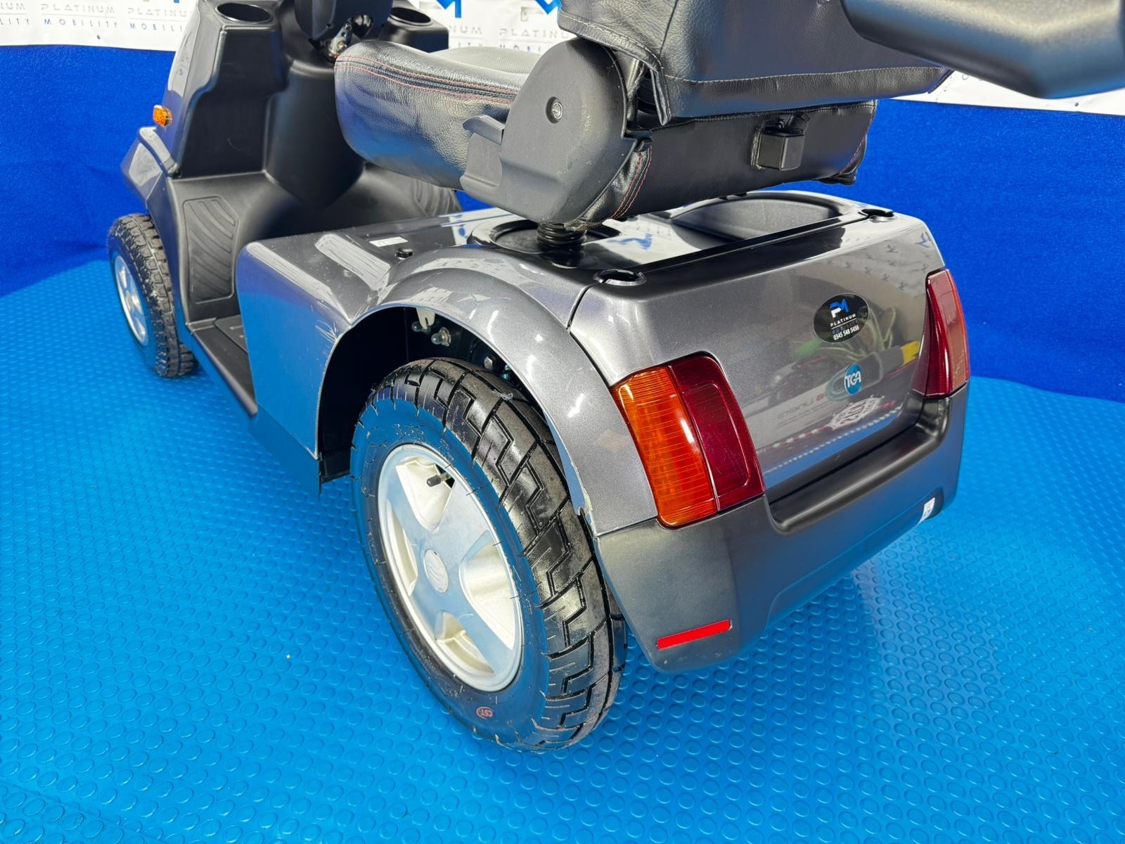 2022 TGA Breeze S4 8MPH All Terrain Mobility Scooter Great Condition 1925