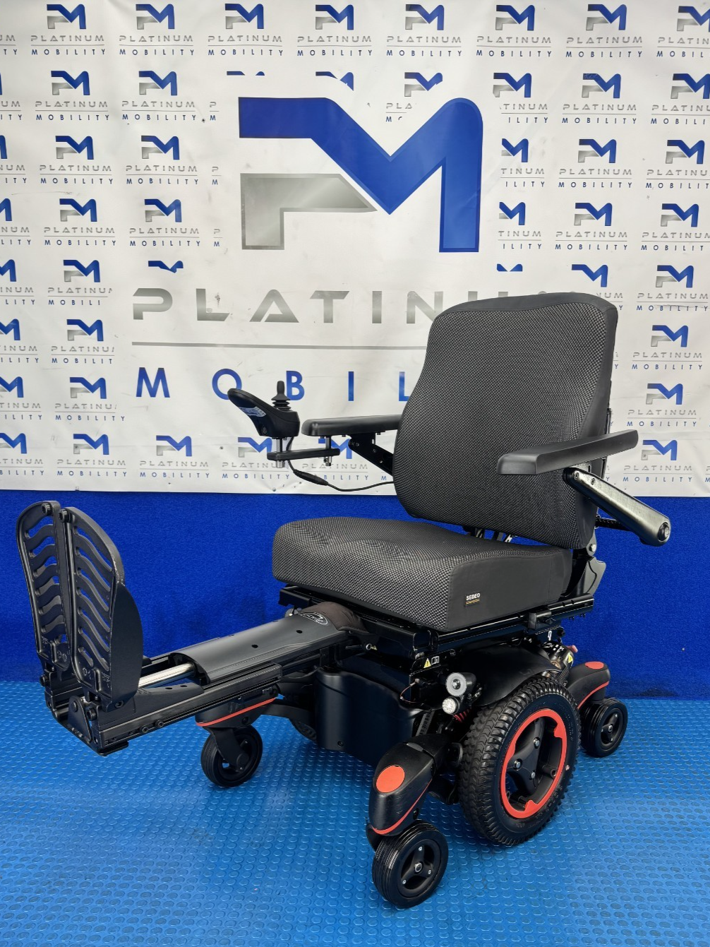 Sunrise Quickie Q700 M 6mph Electric Rise Tilt Legs Recline Wheelchair 2491
