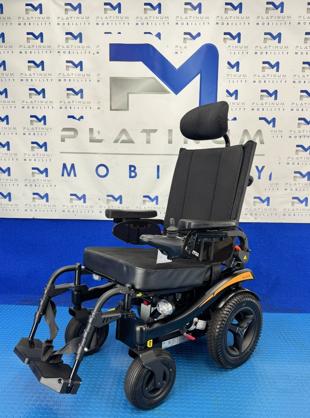 KARMA BLAZER 2 MOBILITY ELECTRIC WHEELCHAIR POWERCHAIR 4 MPH All Terrain 2802