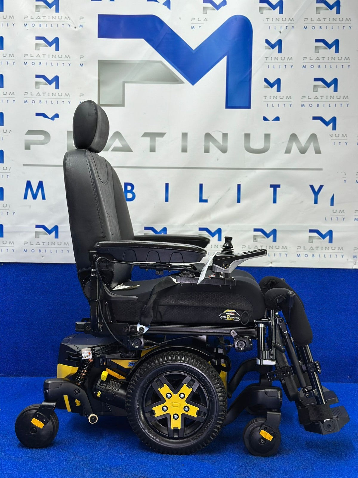 2025 Quantum Edge 3 Stretto Powerchair – 6mph Electric Wheelchair Narrow 1629