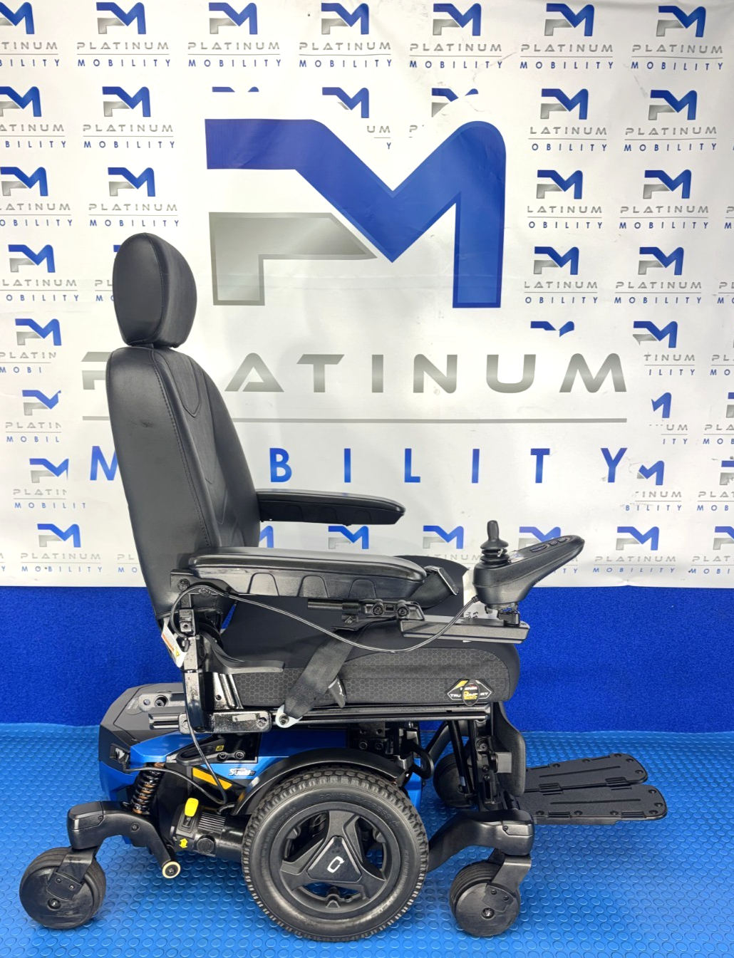 Quantum Edge 3 Stretto Powerchair – 4mph Electric Wheelchair 1248