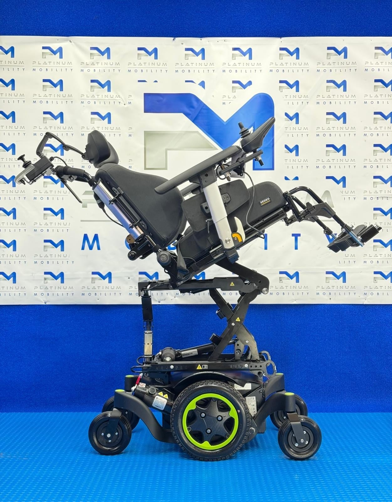 Sunrise Quickie Q300 Mini Powerchair 4mph Riser Electric Wheelchair Carer 1828