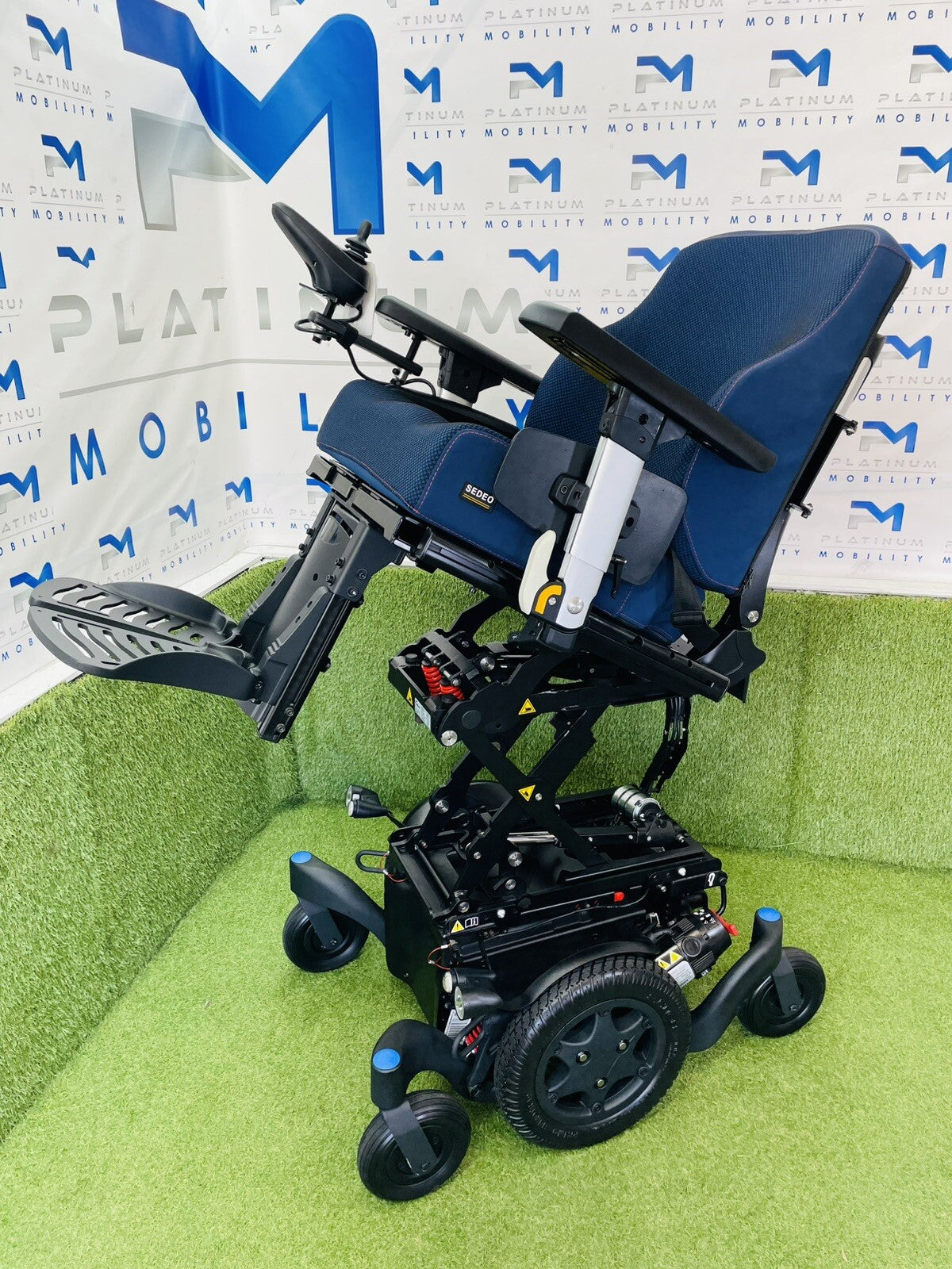 2021 SUNRISE QUICKIE Q500M 6MPH ELECTRIC RISE MOBILITY POWERCHAIR WHEELCHAIR 597