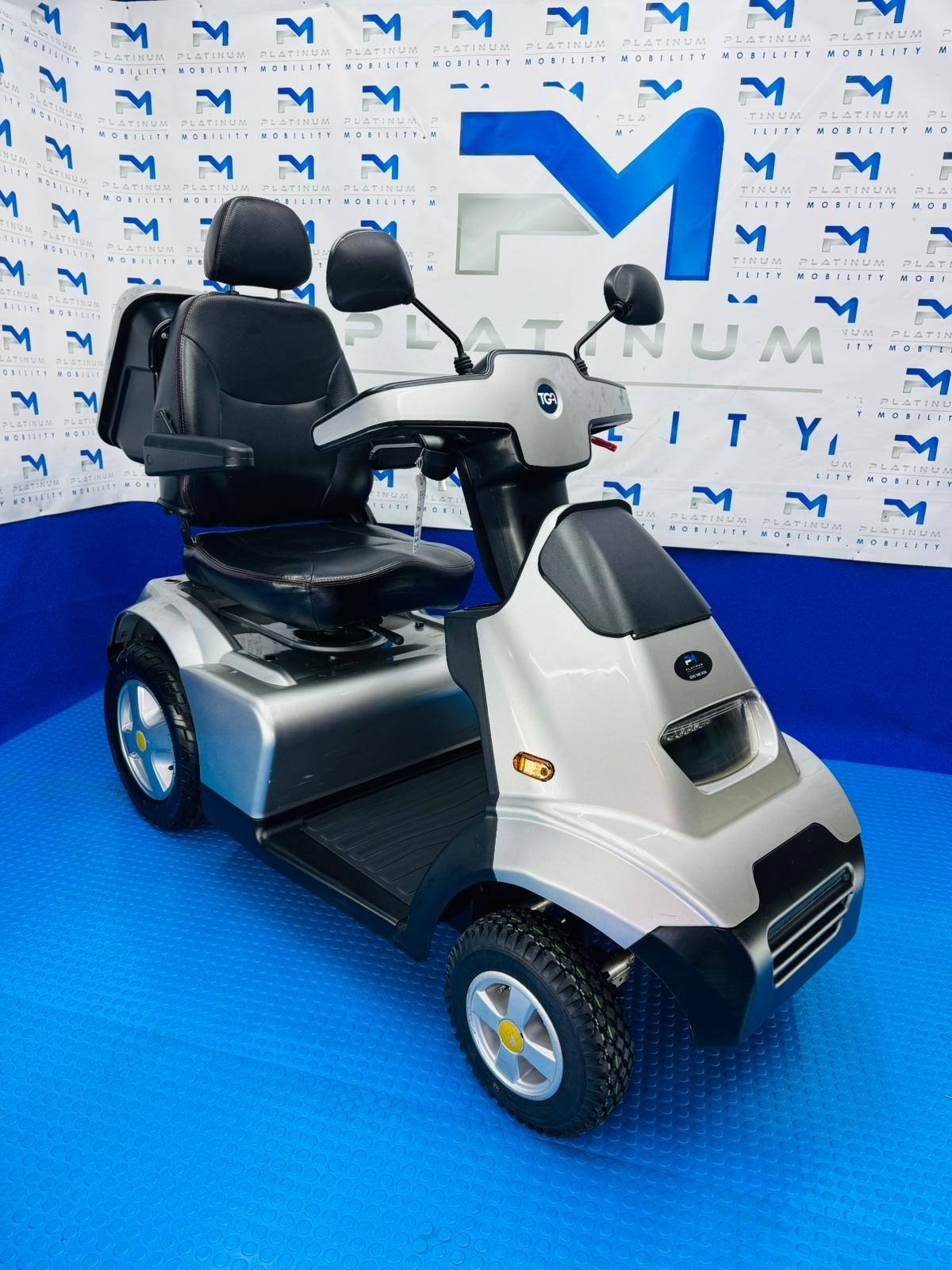 2023 TGA Breeze S4 8MPH All Terrain Mobility Scooter Immaculate Condition 1843