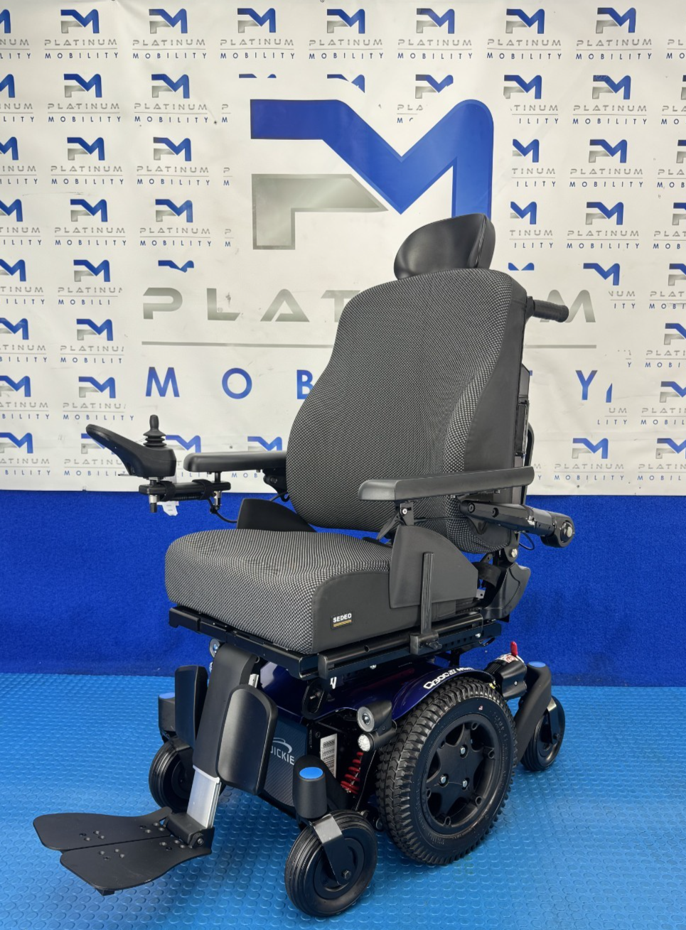 2025 Sunrise Quickie Q300M Powerchair 6 mph Riser, Tilt Electric Wheelchair 2796